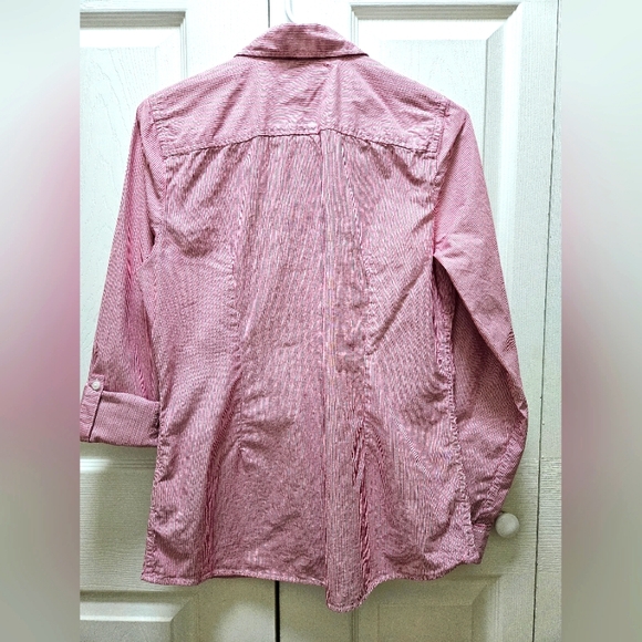 Tommy Hilfiger Women's Heritage Red Stripe Shirt Women’s Classic Fit Medium. - Picture 4 of 9